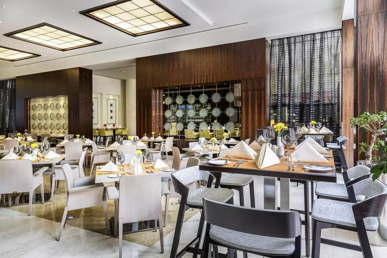 NOVOTELWTC_SHABAVIZ (2).jpg